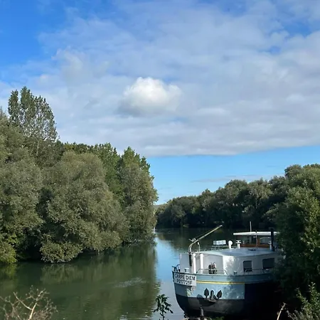 Hotel Du Cheval Blanc - Paris Marne La Vallee 4*